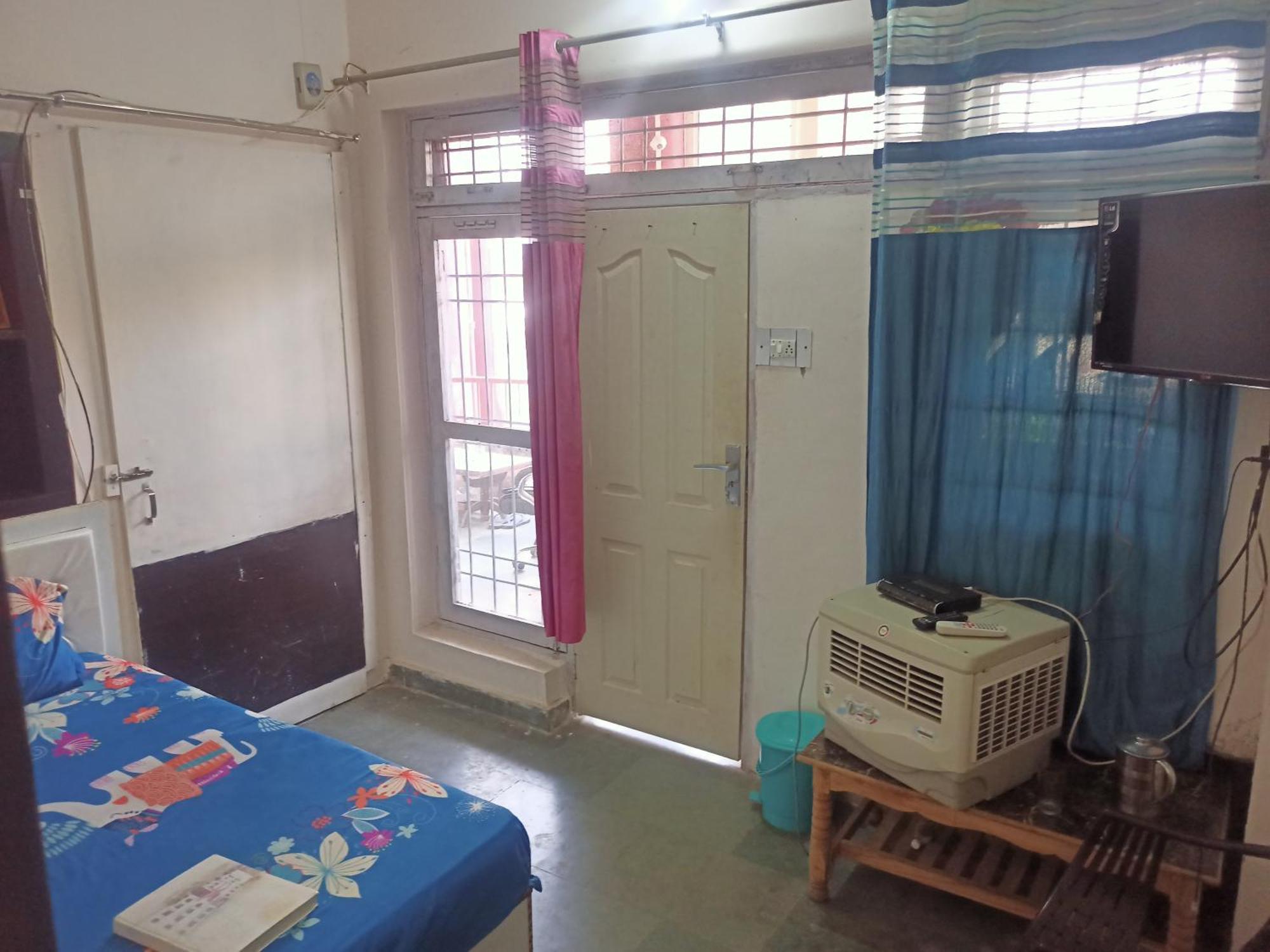 City Crown Guest House Sundarnagar Room photo