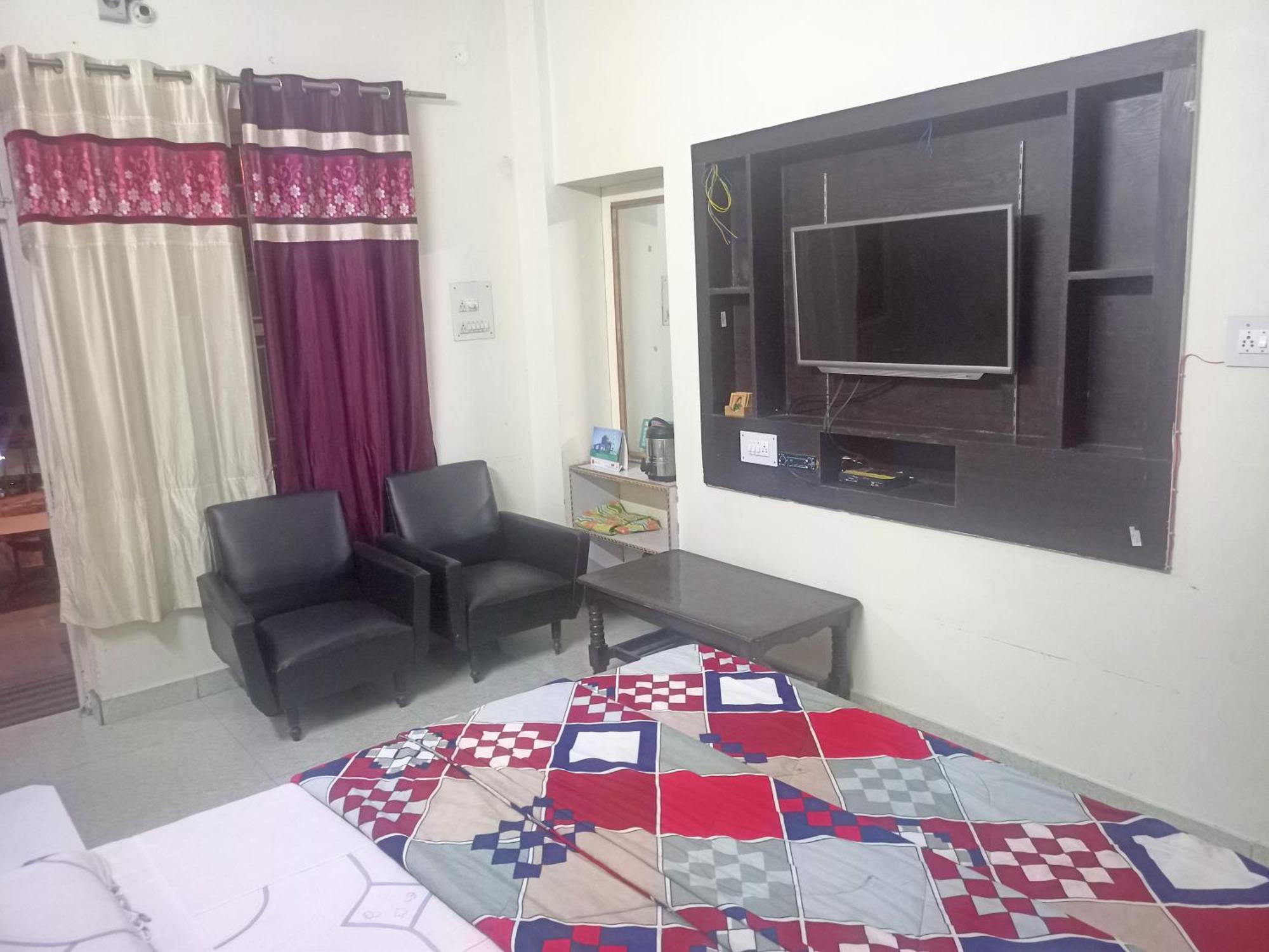 City Crown Guest House Sundarnagar Room photo